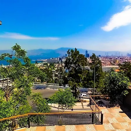 Variante Mansion With Spectacular Views بيت ضيافة 3*