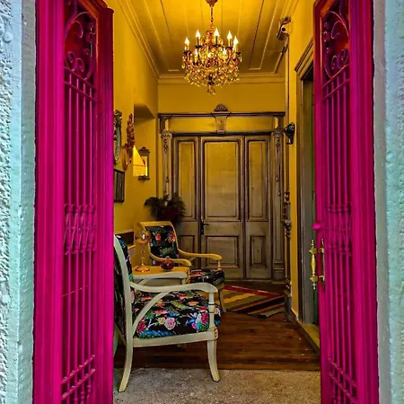 Variante Mansion With Spectacular Views بيت ضيافة